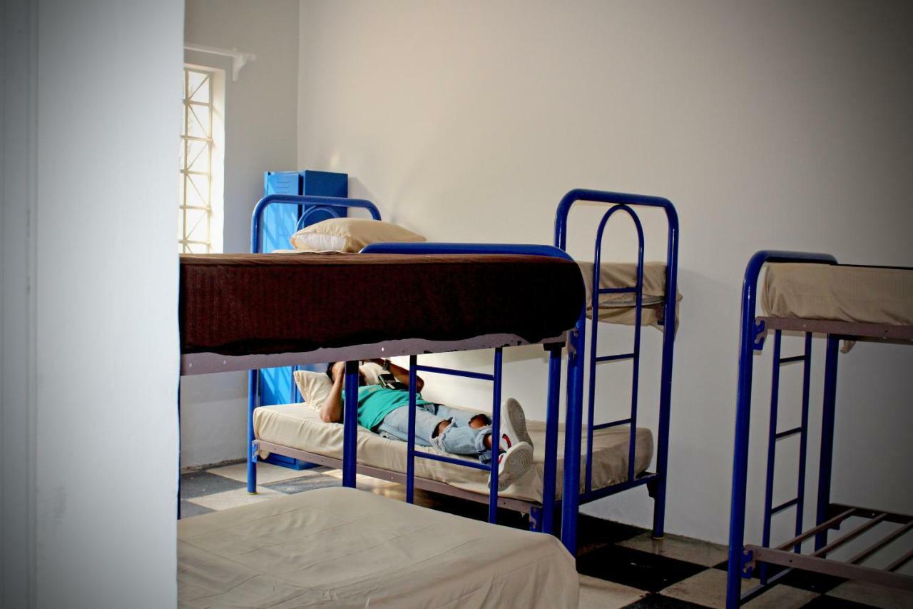 Hostal Americana グアダラハラ エクステリア 写真