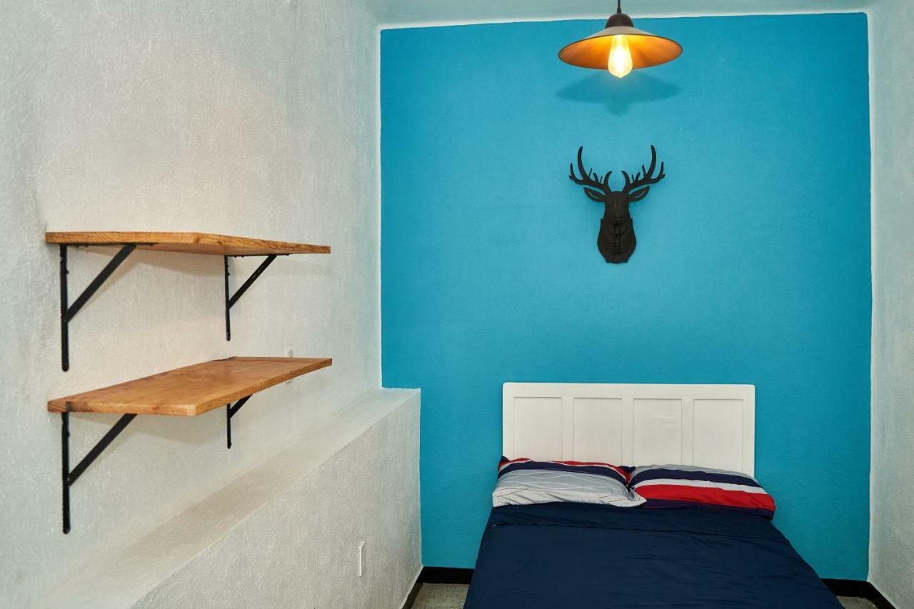 Hostal Americana グアダラハラ エクステリア 写真